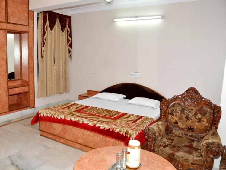 Hotel Kirti Plaza Chittorgarh Kültér fotó