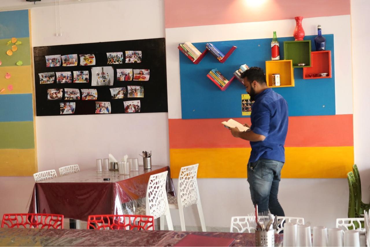 Hotel Kirti Plaza Chittorgarh Kültér fotó